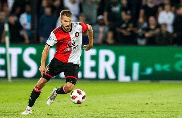 罗克妻子社媒发布神秘消息，部分网友认为其在批评巴萨